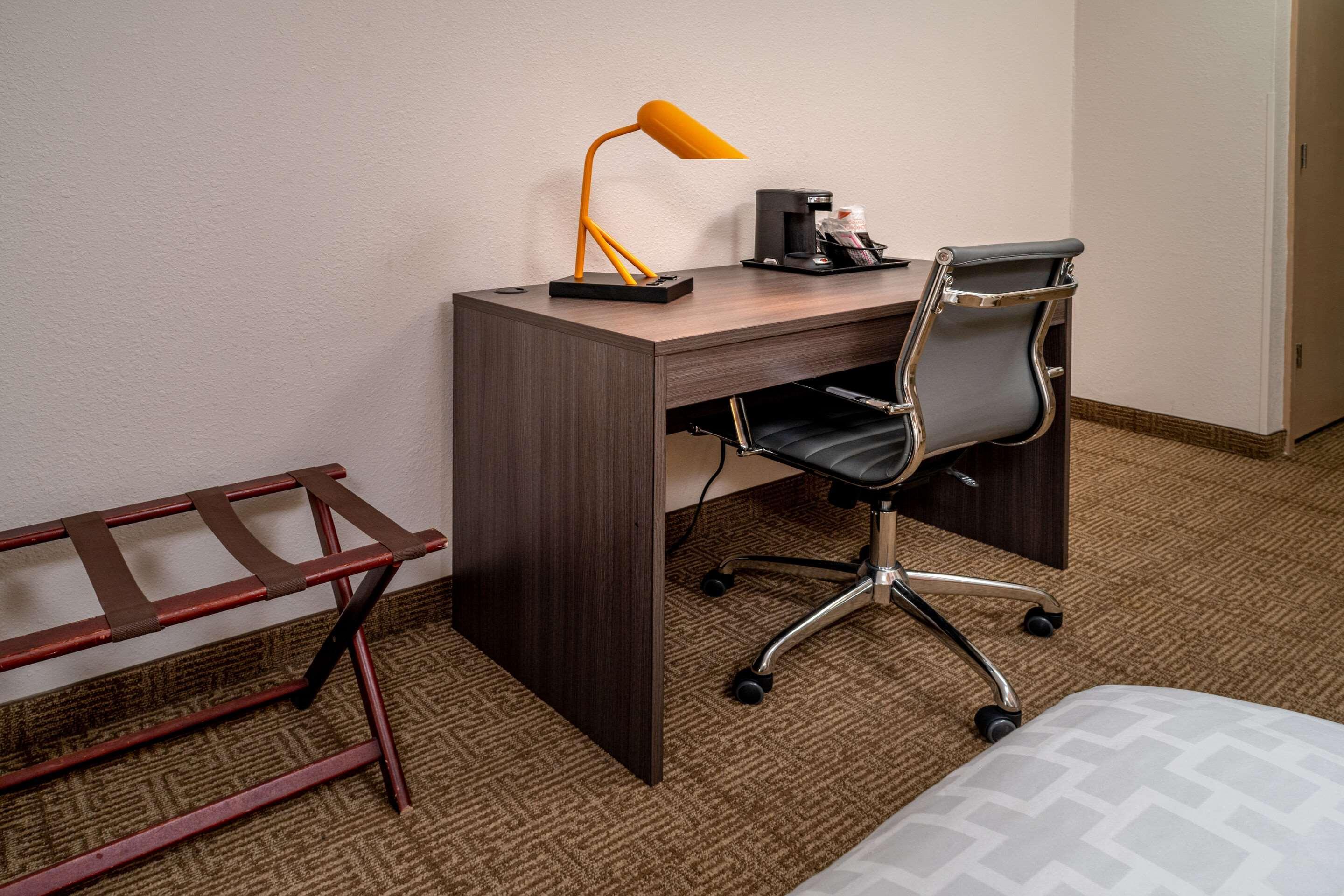 Hotel Clarion Pointe Beckley Extérieur photo