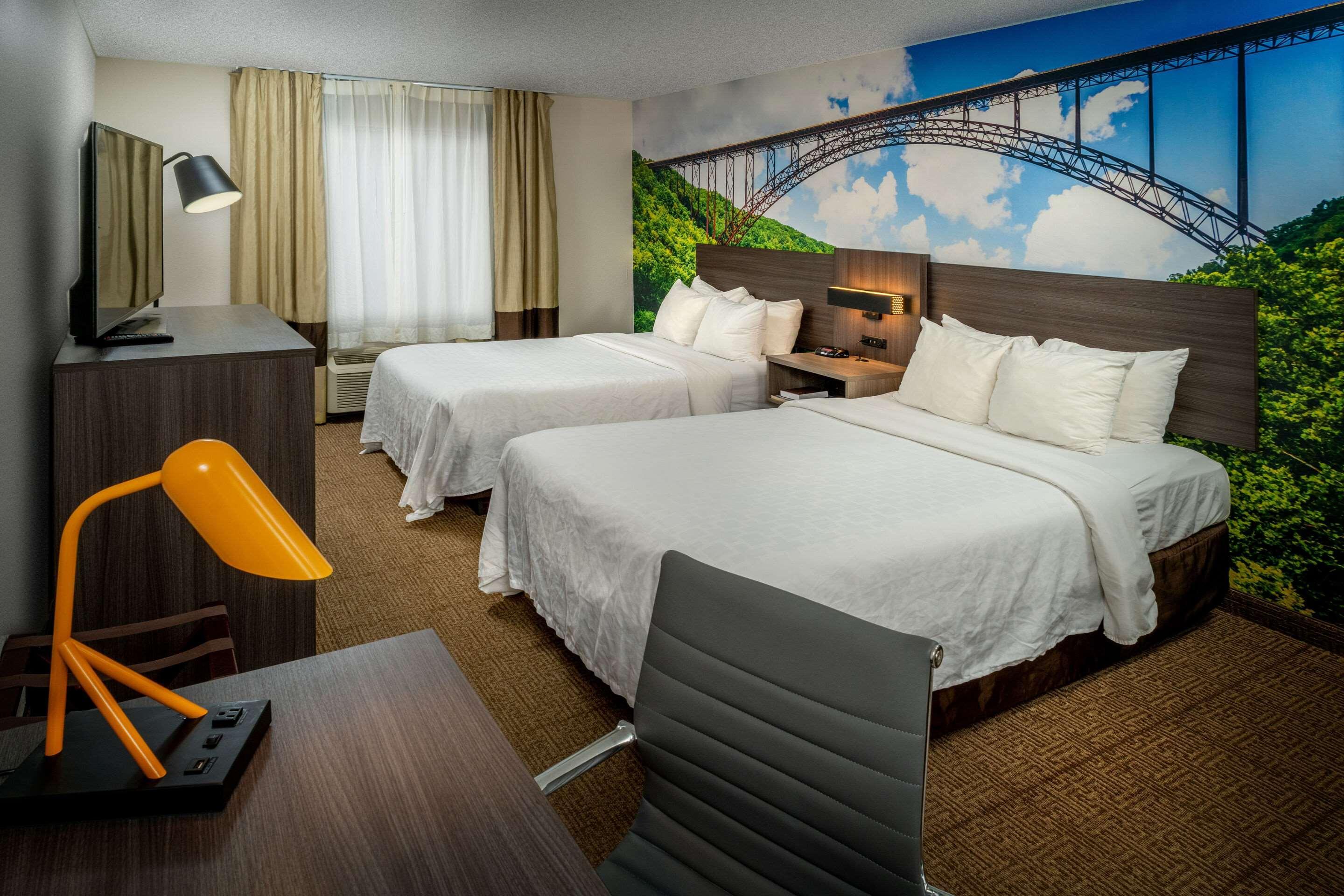 Hotel Clarion Pointe Beckley Extérieur photo