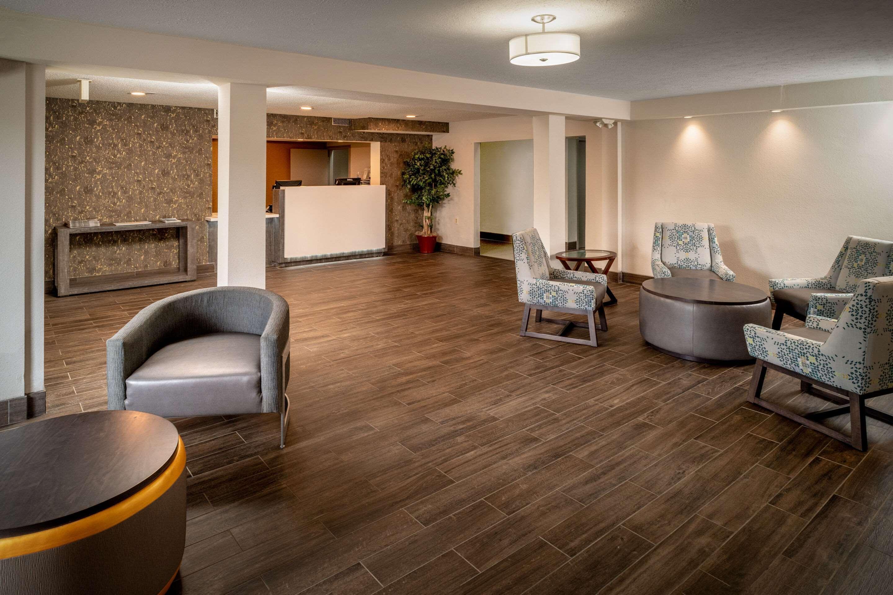 Hotel Clarion Pointe Beckley Extérieur photo
