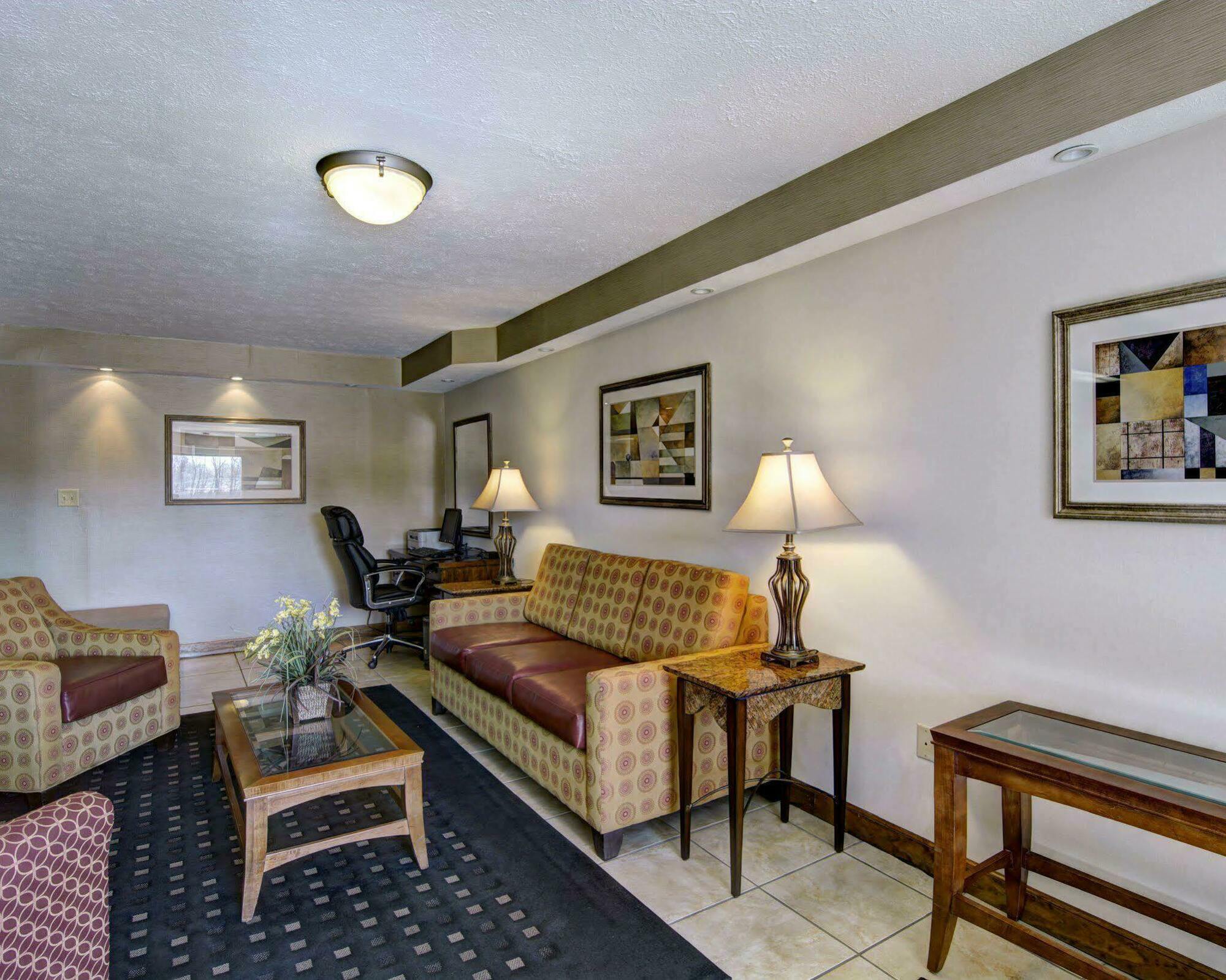 Hotel Clarion Pointe Beckley Extérieur photo